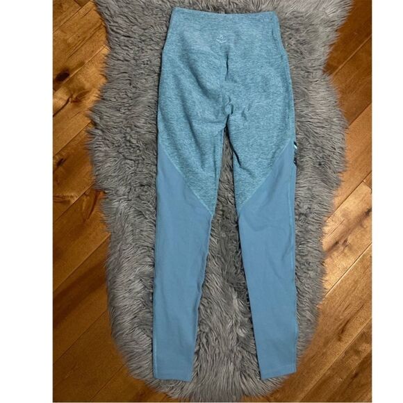 BEYOND YOGA ALL THE FILAMENT LEGGINGS LARGE - Picture 5 of 9